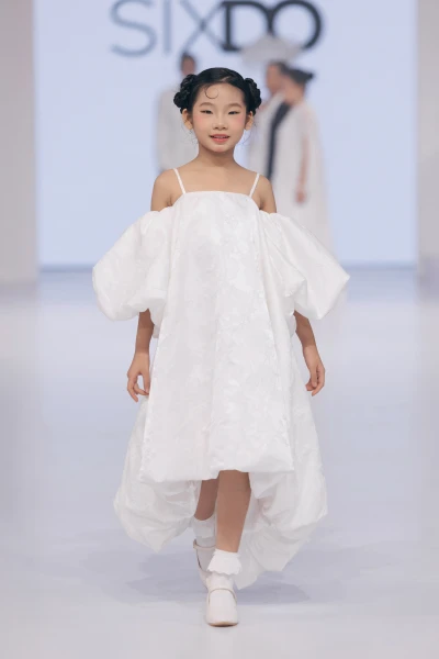 fashion-show 0751SIXDO WEDI FOTO KIENGCAN .jpeg